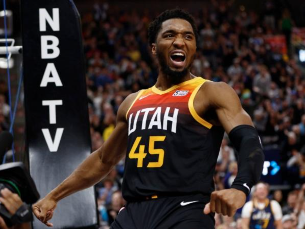  爵士重建交易送走米切尔至骑士  