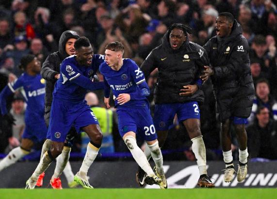  帕尔默世界波破门，切尔西青年军主场力擒曼联